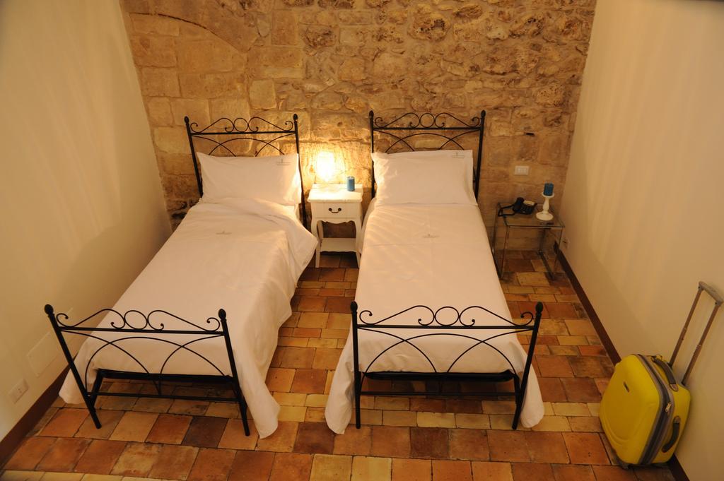 Il Nido Dei Falchi B&B Altamura Chambre photo