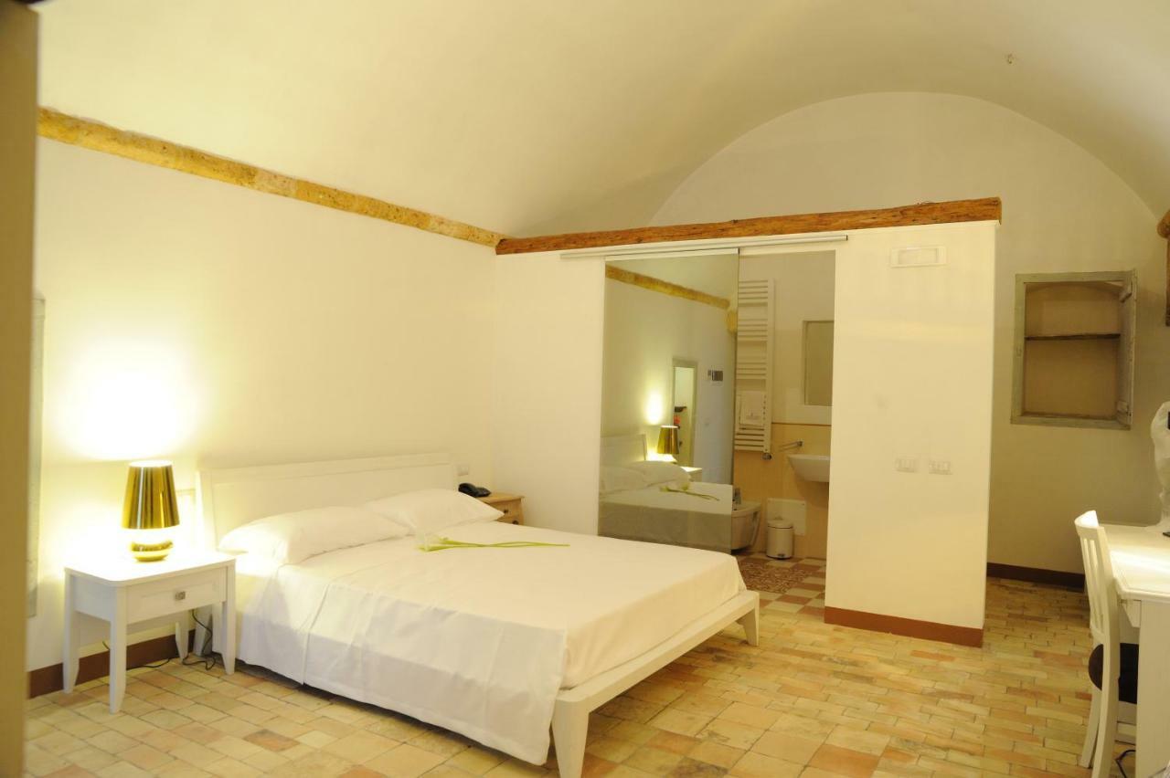 Il Nido Dei Falchi B&B Altamura Extérieur photo