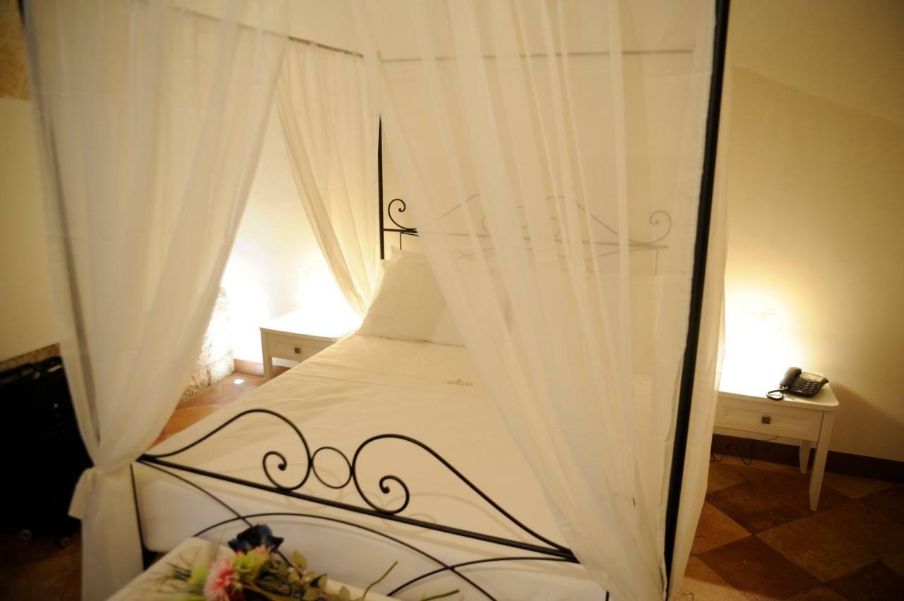 Il Nido Dei Falchi B&B Altamura Extérieur photo